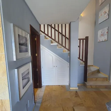 Frida Faro Park Apartment