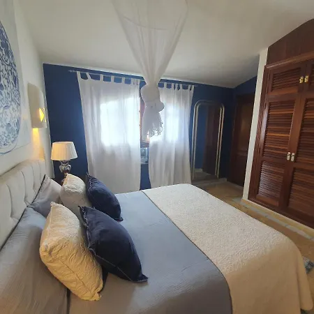 Frida Faro Park Apartment