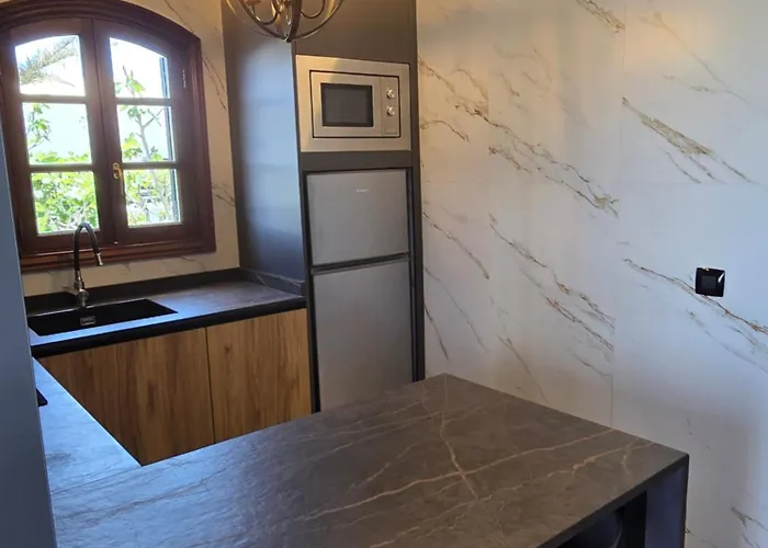 Frida Faro Park Apartment